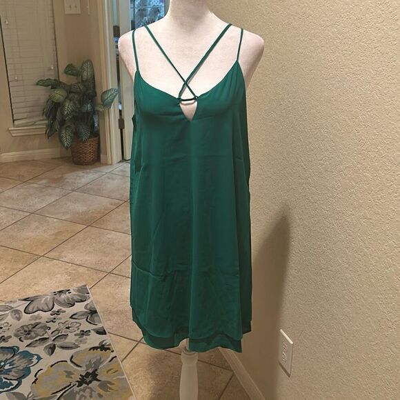 Krisa Size S Strappy Layered Slip Dress Solid Emerald Green Party Cocktail Mini - Picture 1 of 10